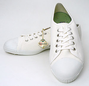 ROMICA Canvas Sneaker